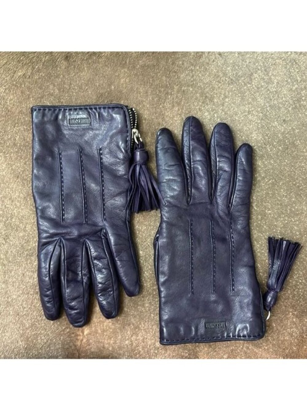 Moschino Tassel Leather Zipper Gloves